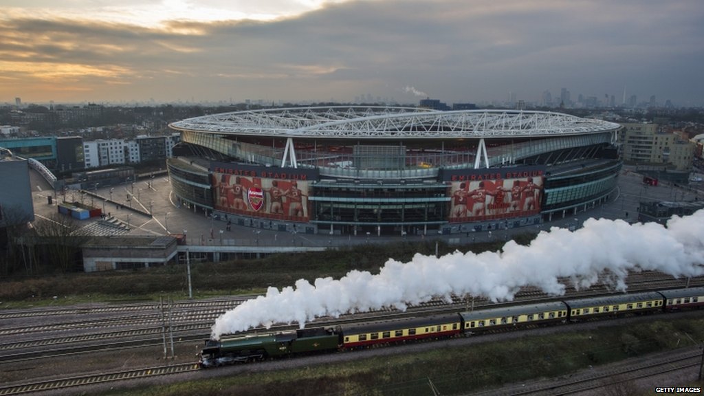BBCNews's tweet photo. Follow the progress of the Flying Scotsman on its historic journey to York 

https://t.co/MpFgsdn0H7 https://t.co/bXlxd8nMcR