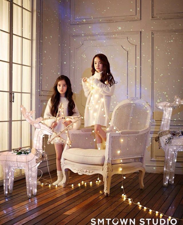 taetiseogene's tweet photo. 韓国のカンナムcoexにはSMTOWNのフォトスタジオがあります！(有料)
実際のメイクルームさながらのメイクルームでメイクしてもらい、マネージャーも付き打ち合わせも行いSMのアーティスト気分を満喫できちゃいます♩これTTSです❗️ https://t.co/CUoMOgd9XI