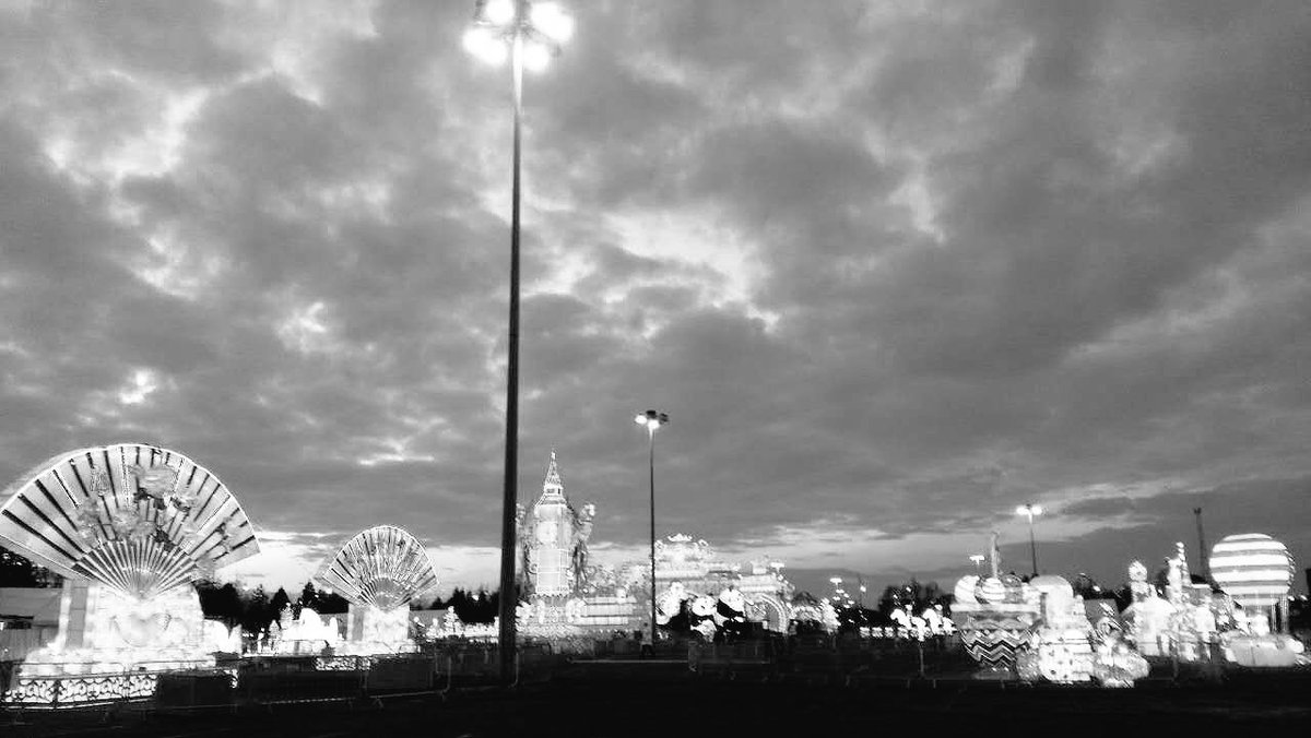 matt_miller1983's tweet photo. New vlog coming tonight from @UKALF2015 the #lanternfestival  #ChineseNewYear #travel #vlogger #travelblogger https://t.co/9rbu0qE2bh