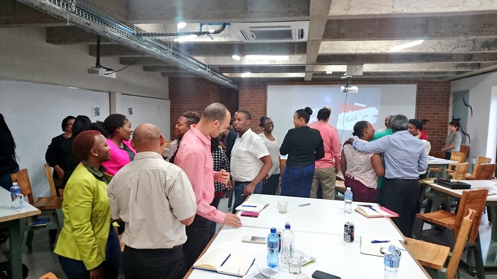 jayshnaidoo's tweet photo. Great engagement @StandardBankZA #SBIncubator with #JustinCohen #LeadershipInsideOut #Leadership #Growth https://t.co/wGepN4j57O