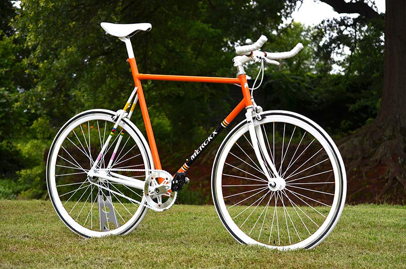 Синглспид велосипед. Single Speed Bike. Велосипед Eddy Merckx карбон. Single-Speed Bicycle.