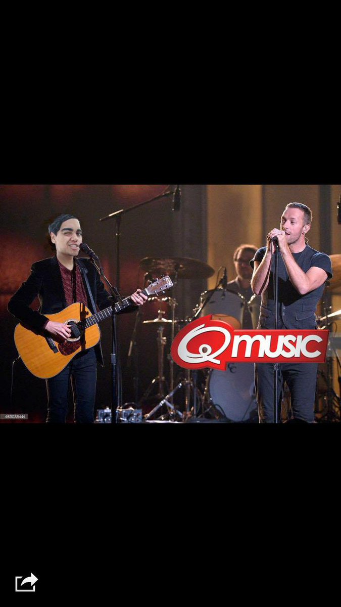 Hopelijk krijg ik via de #qlivetickets de kans om een liedje te spelen op de gitaar van Chris Martin! <a href="/QmusicNL/">Qmusic (NL)</a>