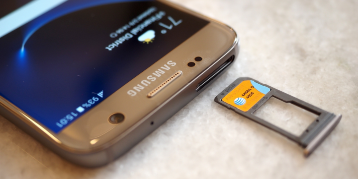 AndroidCanavars's tweet photo. Samsung Galaxy S7 ve LG G5'de microSD Karta Oyun ve Uygulama Yüklenemeyecek. https://t.co/qEKs373f7q https://t.co/OcKBYYRQTA