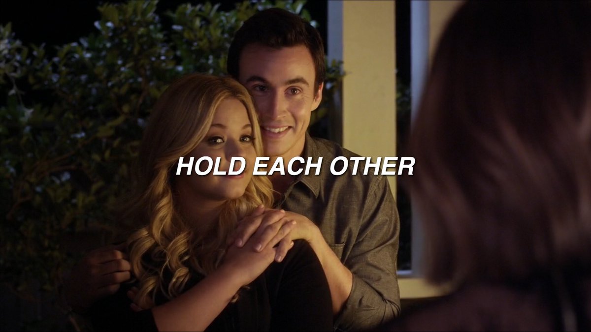 EmisonLyrics's tweet image. #Emison || Song: You and I - One Direction 😞