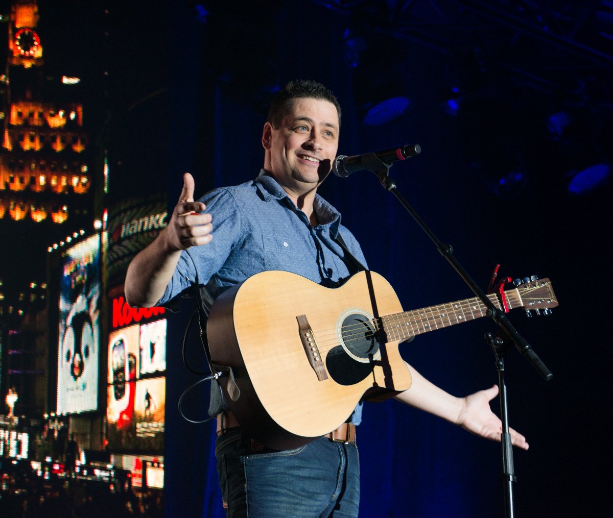 MentalHealthNS's tweet photo. Spotlight on #MentalHealth performer @KevinDavison11 at #DSOM2016!More photos by @photomunn: https://t.co/8dk4jhiJty https://t.co/iec8li8uQx