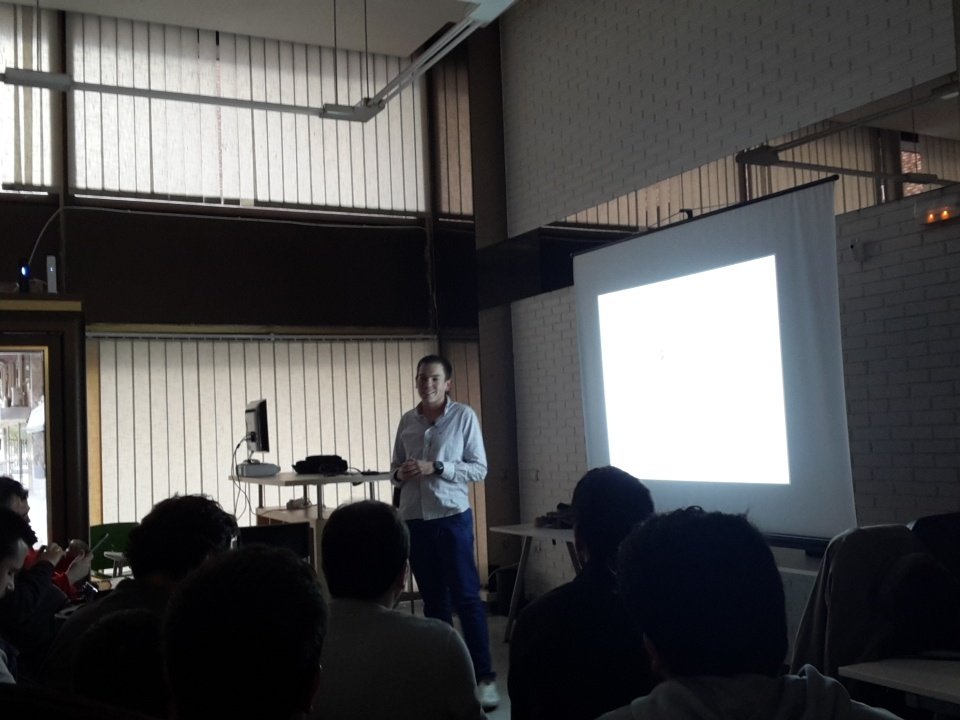 imalrod's tweet image. Empieza la charla de @fjcarazo sobre #WordPress en #bbodb @codection