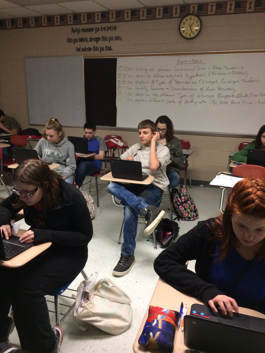 brendahoover17's tweet photo. Competition is great. Students loving quizizz #iTeachDigital https://t.co/0xC4oMqBSE