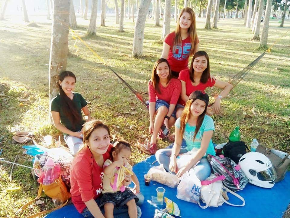 ImSeptemberlyS's tweet photo. Pretty ladies... mah girls 😊❤ https://t.co/XKr6z37BlV