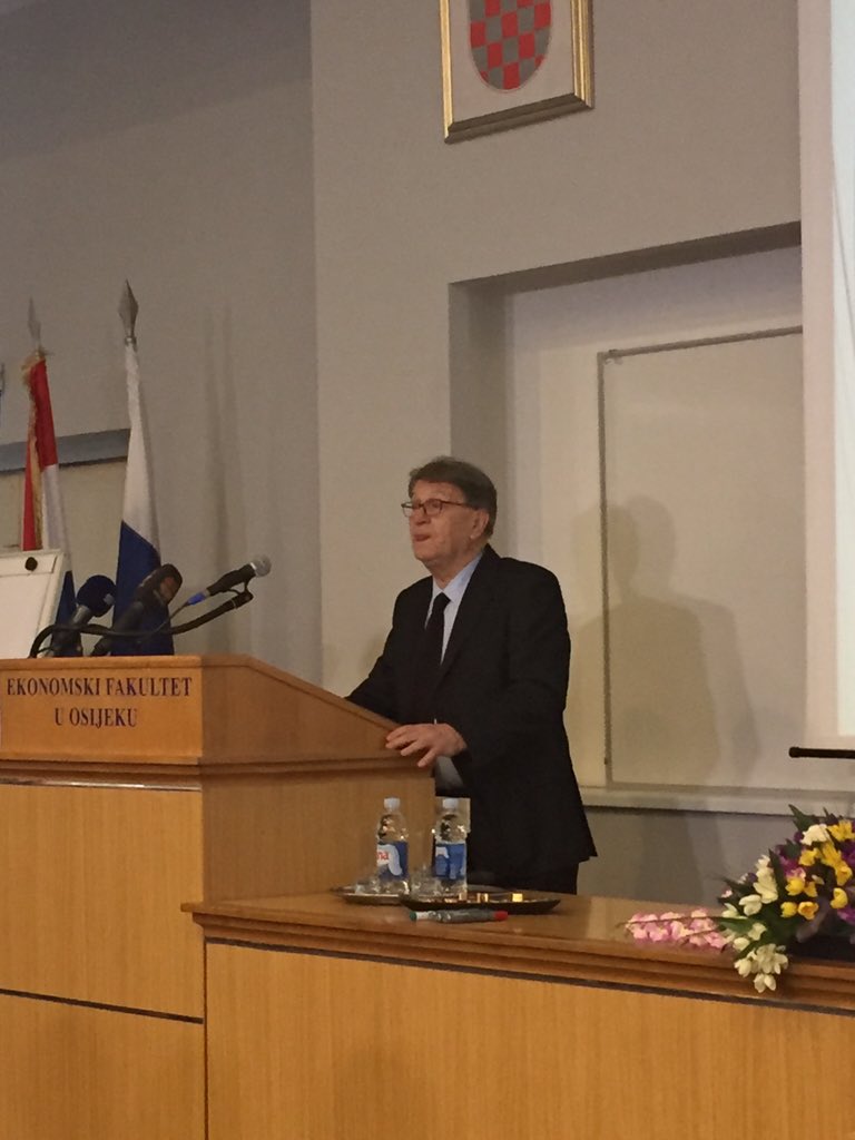 Trener svih trenera na <a href="/EFOsijek/">Ekonomski fakultet</a> #efos #osijek #alumni