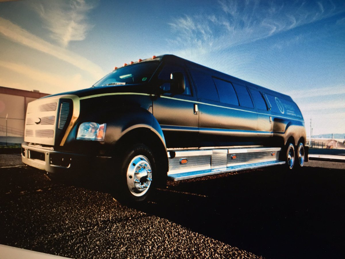 VIPLimoLV's tweet image. The F650 30 passenger