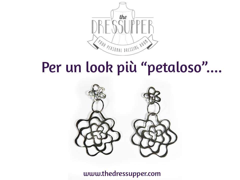 thedressupper's tweet photo. ...scegliete gli orecchini Florfun di Ellapolo <3 #petaloso #thedressupper @AccademiaCrusca https://t.co/xRRW91jiVv
