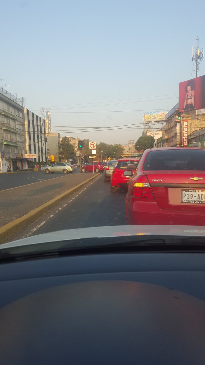 VILLARON's tweet photo. Por eso se hace desmadre en la CD no respetan los señalamientos @retioDF ribera san cosme y Manuel Maria Contreras https://t.co/sidZPOfWIJ