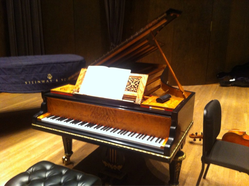 BrerFrog's tweet image. Nice to play some Schubert with a gorgeous Erard piano (in Montreal)