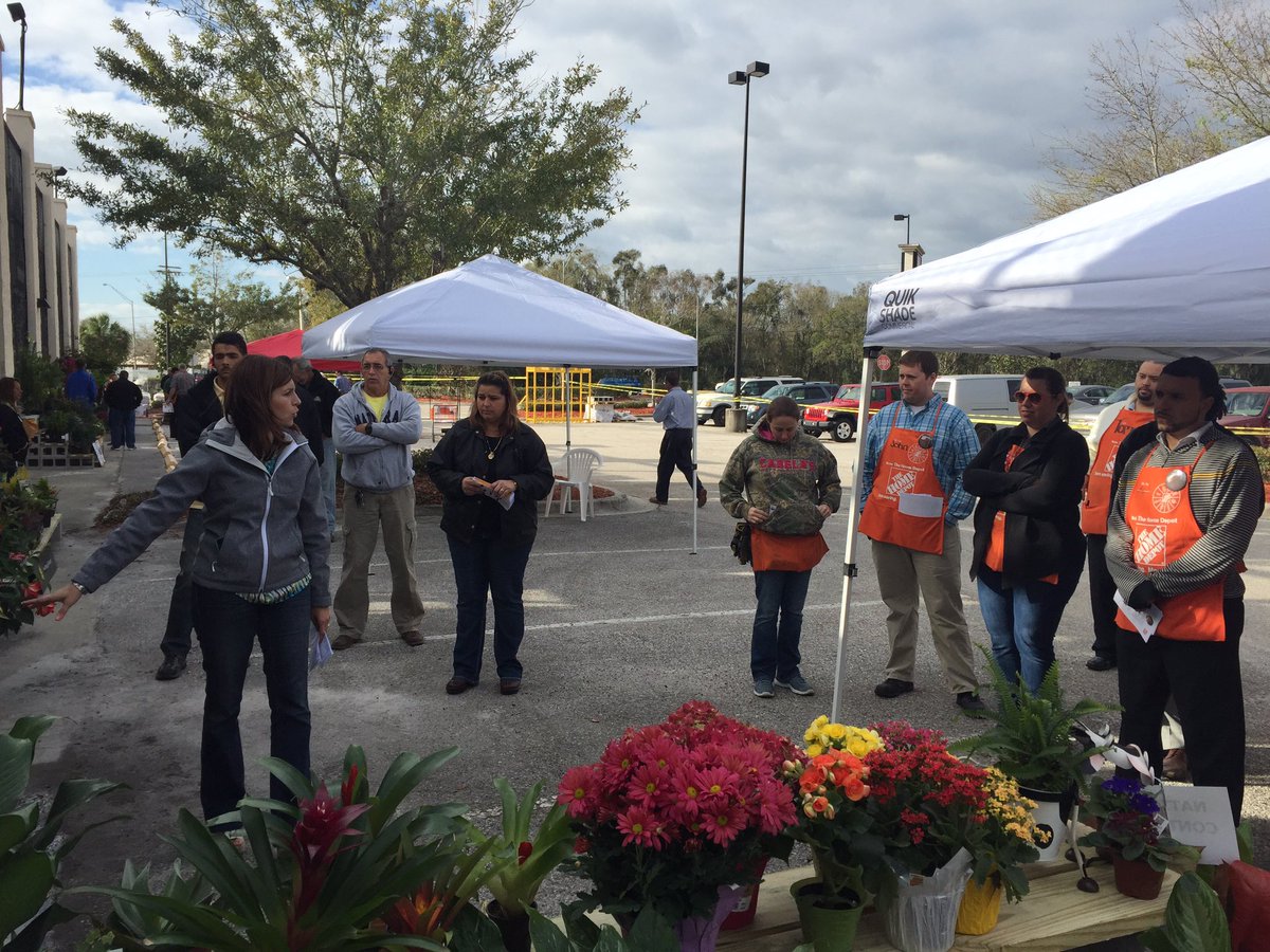 Live Good roadshow! @mrstoremanager <a href="/marlaina_smith/">Marlaina Smith</a> <a href="/GrasaMaria/">Maria</a> <a href="/thd_alex/">AlexTHD</a> @HDSLakeland6324 <a href="/Thomas_Stultz/">Thomas Stultz</a>