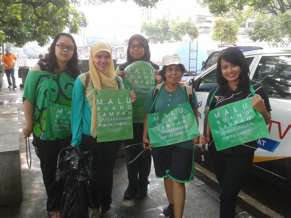 Kegiatan 21 feb 2016 di alun-alun bandung, sempet diliput <a href="/KompasTV/">KOMPAS TV</a> (o^^o)♪