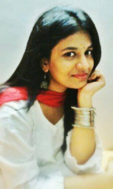 BanerjeeAnyesha's tweet photo. a smile is the most beautiful curve on a woman's body https://t.co/7G1wb8T4Gr
