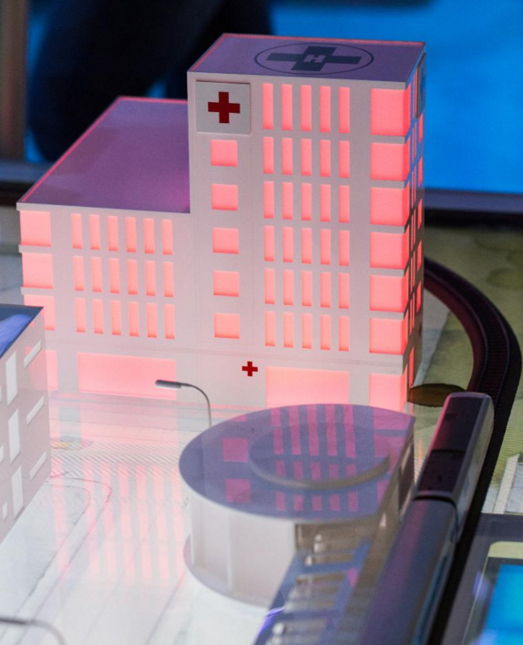 Go_Gps_App's tweet photo. @intel presenta su visión de una #SmartCity con el Internet de las cosas en #MWC16 https://t.co/MDTQBvHWpg