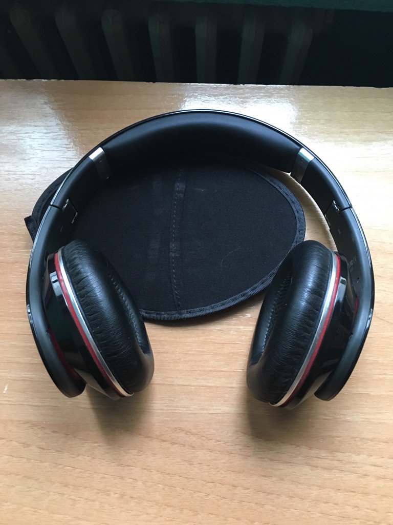 garebvRPD's tweet photo. Vendo "Beats By Dr.dre ORIGINALES ( Monster ) " en #wallapop https://t.co/QaEqLTgYLY https://t.co/TDA6o8KPAw