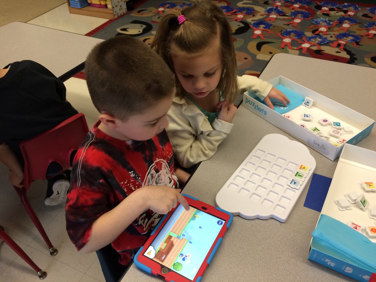 GOMV_EF's tweet photo. GO Kindergarten- fastest 6 year old code writers in the east! #puzzlet #edtech @remakelearning https://t.co/twyMF5Ntt4