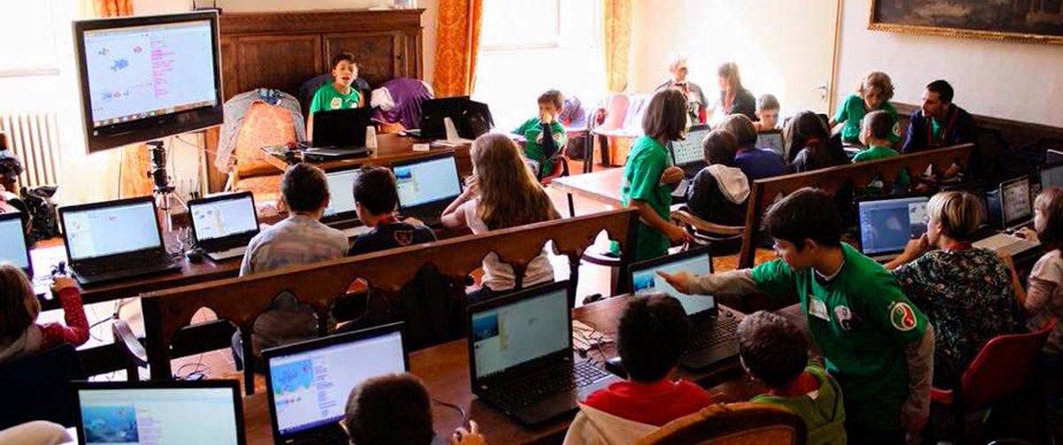 chefuturo's tweet photo. Dal #CoderDojo al Peerdojo: il #coding lo insegnano i ragazzi (il divertimento è assicurato) https://t.co/w7V04V1svR https://t.co/RqWPRUgW3I