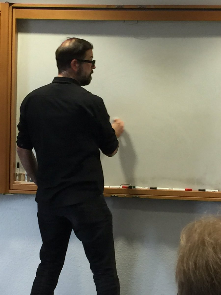 azurestack_guy's tweet photo. From Zero to awesome:whiteboarding with #godfatherofisilon and @walzea , there is no no with @EMCIsilon #isilonsd https://t.co/KX35LGQMhv