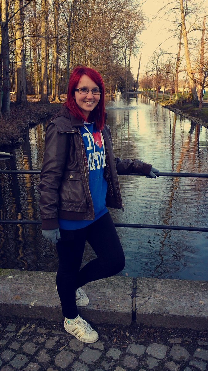 Cassandra_X_'s tweet photo. Il m'a , il m'a, il m'a fait dévier
Il est il est il est❤💋❤ https://t.co/N7TFHXTqmS
