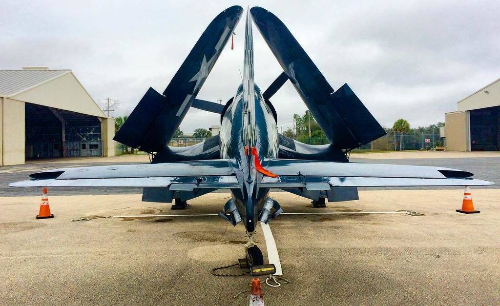 DeltaBravo33's tweet photo. Instagram : by flyingilly - Commemorative Air Force Goodyear FG-1 Corsair #ktlh #aviation #avgeek #Goodyear #FG1 #F… https://t.co/HCsZaRHlyn