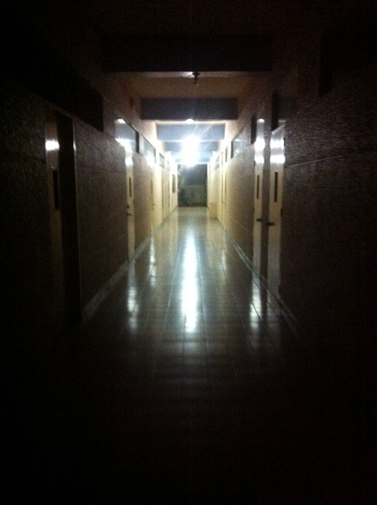 tmfootprints's tweet photo. After watching Sam C.
Back to our TMFHQ. 😁 We still need to finish our School Ad :) 

SMCC at night. https://t.co/zBdUPNbhNw