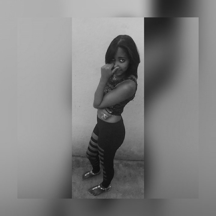 Stephanie_MVP13's tweet photo. Como Tu Te Llamas?? Yo no se
De Donde Llegaste??  Ni pregunte.🎤🎧
Otra del 14✨
#QueloQuee 🌟 https://t.co/NubVqPWZOo