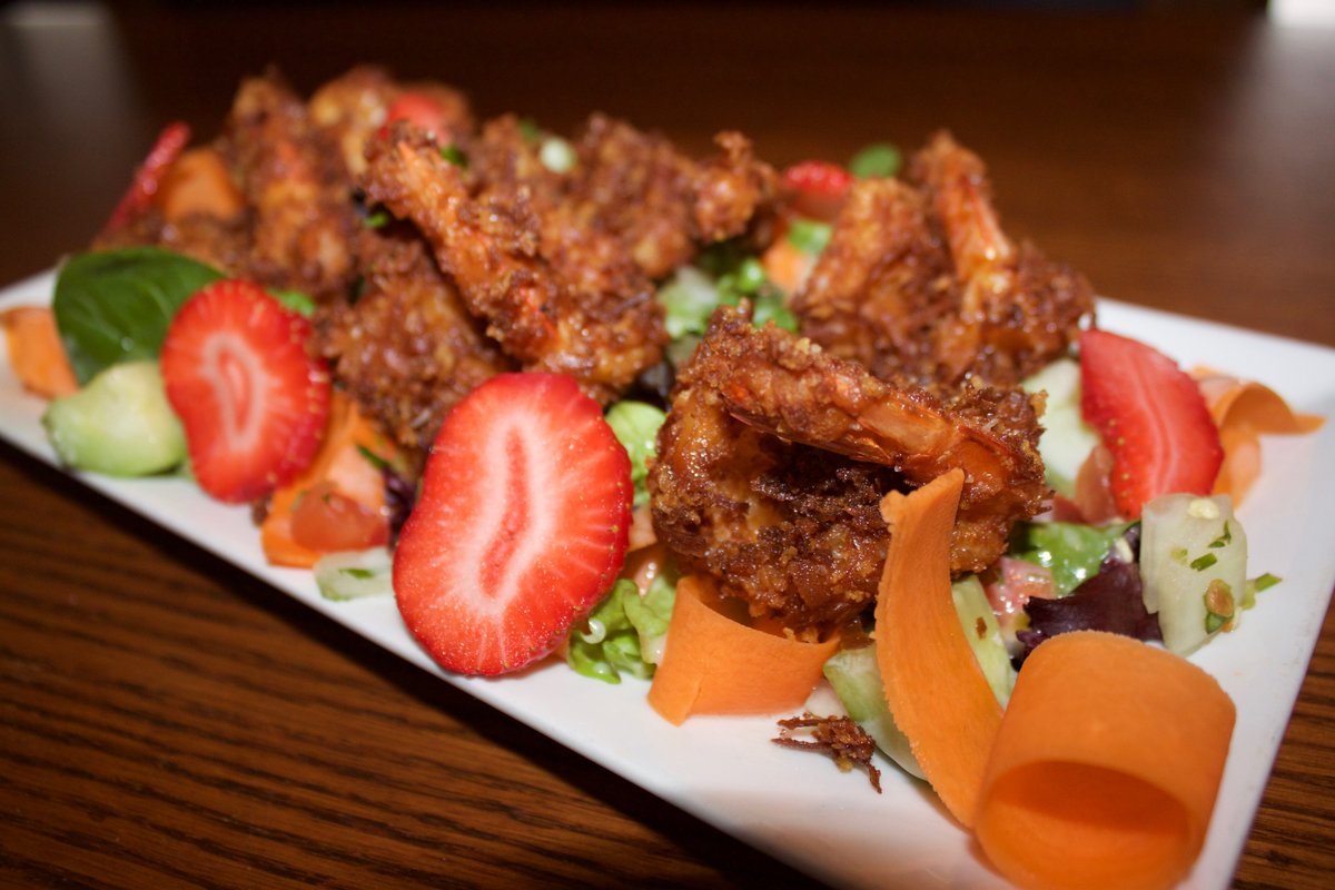 Just as delicious as it looks. 😍🍤
Coconut Shrimp \\ served with a Home Made Coconut Lime Vinaigrette
#Belmar