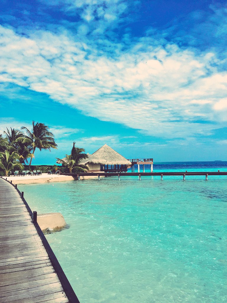 nikhilchinapa's tweet image. By daylight and by moonlight. @AdaaranMaldives #Vadoo #Maldives