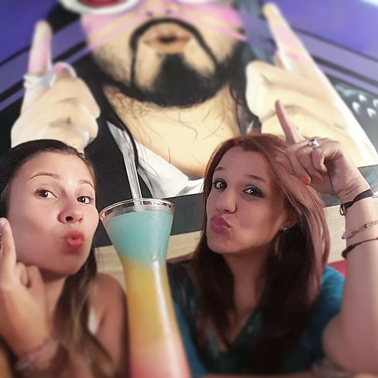 frozenbarve's tweet photo. Amigas de frozenbar https://t.co/ORMrZLx0qd