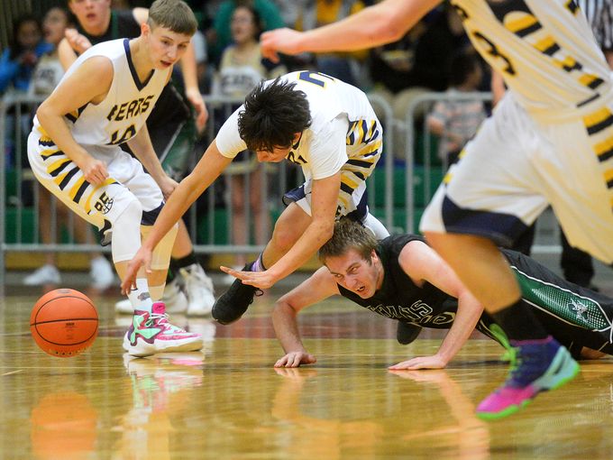 GFTribune's tweet photo. Images from the Northern C Divisionals
https://t.co/Fhmdi9NdLV
#mtscores #montana #basketball #gfcentral https://t.co/P18z2YGz3z