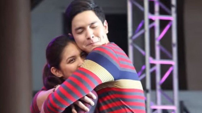 ravishinde9389's tweet photo. Watch why did @aldenrichards02 turned emotional?
#ALDUB32ndWeeksary #KCA
Don't miss=> https://t.co/YXAWS2POgX https://t.co/UKBcIi0QM9