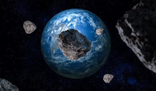 Esistono comete o asteroidi diretti verso l'impatto con la Terra?