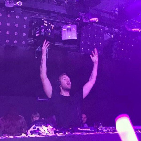 tayvinx's tweet photo. 2. March 7th, 2015: Calvin's concert in Las Vegas https://t.co/OXJvr2MnEv