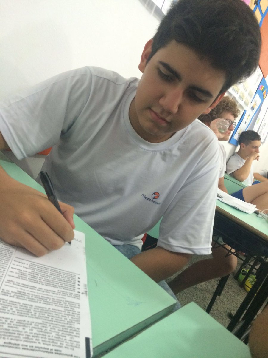 SarandiLyons's tweet photo. BOMBA!!!
Pivô Alan assina contrato até 2018 e diz que quer títulos. https://t.co/pAWZPIGplJ
