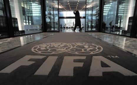 WilfriedPrevost's tweet photo. Edition Spéciale #ElectionFIFA vendredi 12h30 sur @infosportplus 
Plateau @astridbard et envoyés spéciaux à Zurich https://t.co/U1dNj0SVmW