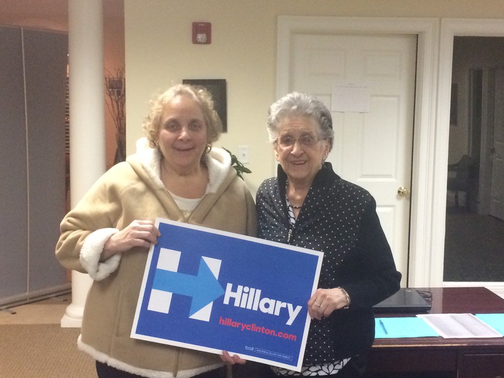 chrismatth's tweet photo. Great #TeamKeating phone bank 4 @MassforHillary on Weds featuring DNC mbr Sue Thompson &amp; Norma Fenochietti! #mapoli https://t.co/Ukql4t9hoE