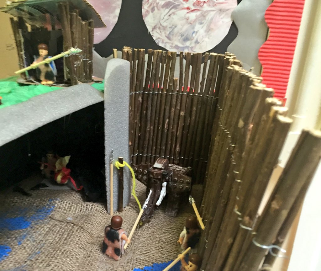 OnoFnlomce_net's tweet photo. We've added authentic detail to our Stone Age Settlements home learning projects #LRAY4 #LRAY3 #excitedlearning https://t.co/4qPtFNyxBq