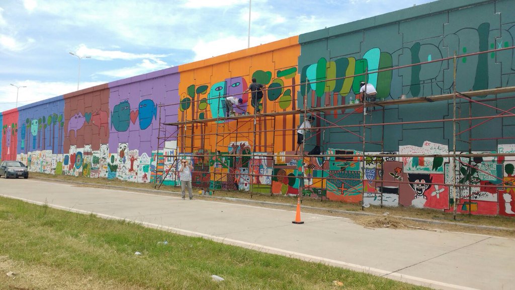 MiloLockett's tweet image. Va queriendoooo #mural #Resistencia #Chaco 😃🎨👊