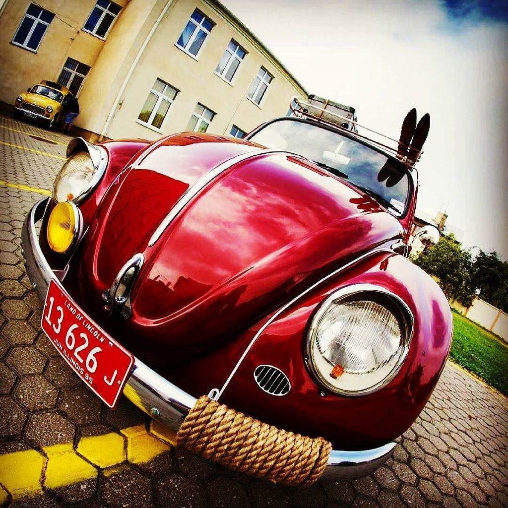 oldcar_photo's tweet photo. #mylove #oldcar #retrocar #garbus #kafer #fusca #beetle #instacar #aircooled #cherry #low #slow #instaphoto #intalo… https://t.co/QOO7m1ZenO