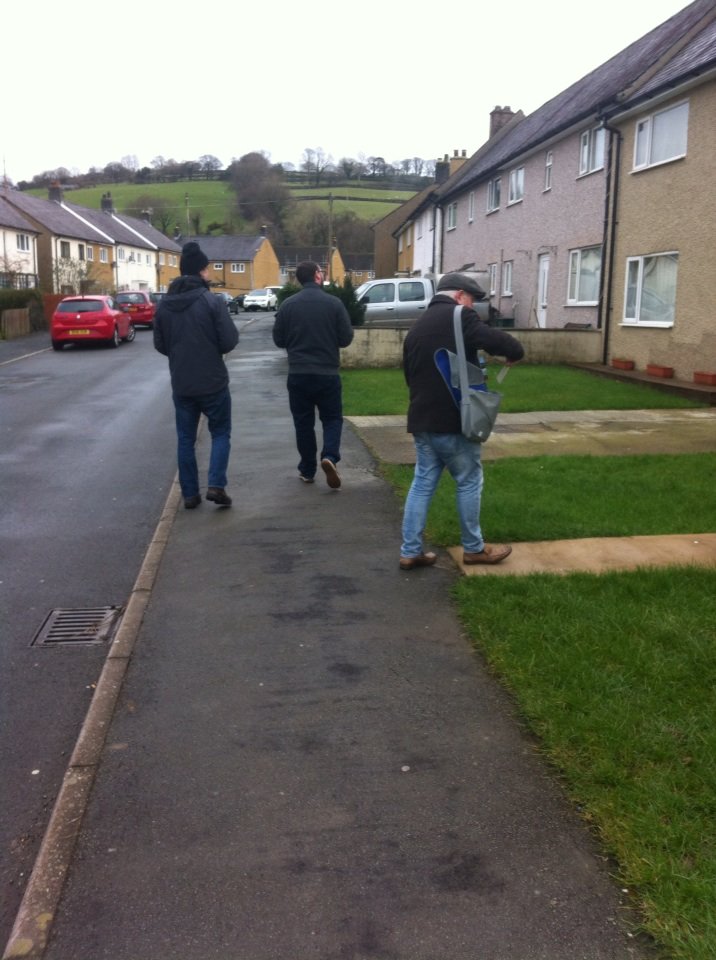 Priestley4AM1's tweet photo. The @AberconwyLabour #labourdoorstep morning shift, spreading the message #togetherforwales https://t.co/gAJBgjVF2u
