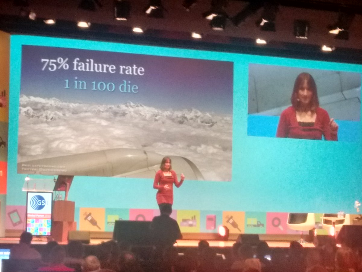 GS1argentina's tweet photo. @CathyODowd La primera mujer en escalar el Everest por la dos caras
 #GlobalForum16 @gs1 https://t.co/RYlTMRUxMK