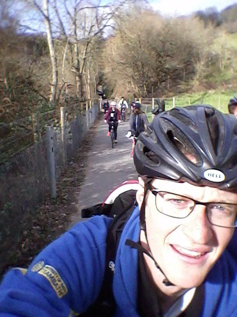 FelixYoung22's tweet photo. Top @3thirtyclub #cakeride this aftrnoon to the Angelfish through @twotunnelsbath. To @AVRbitton next week! #cycling https://t.co/DrDsTN1u6U