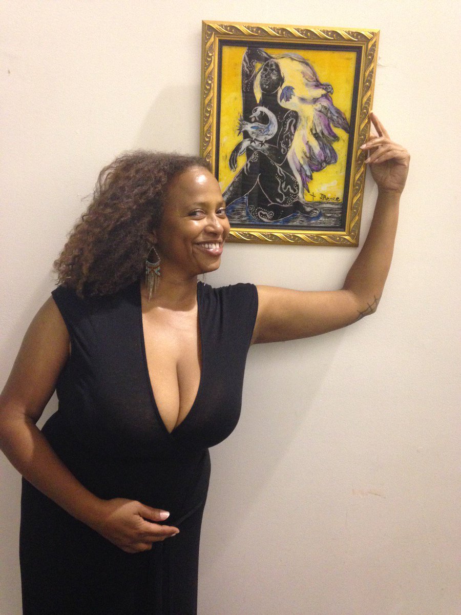2019 year - Lisa Nicole Carson 2019 year