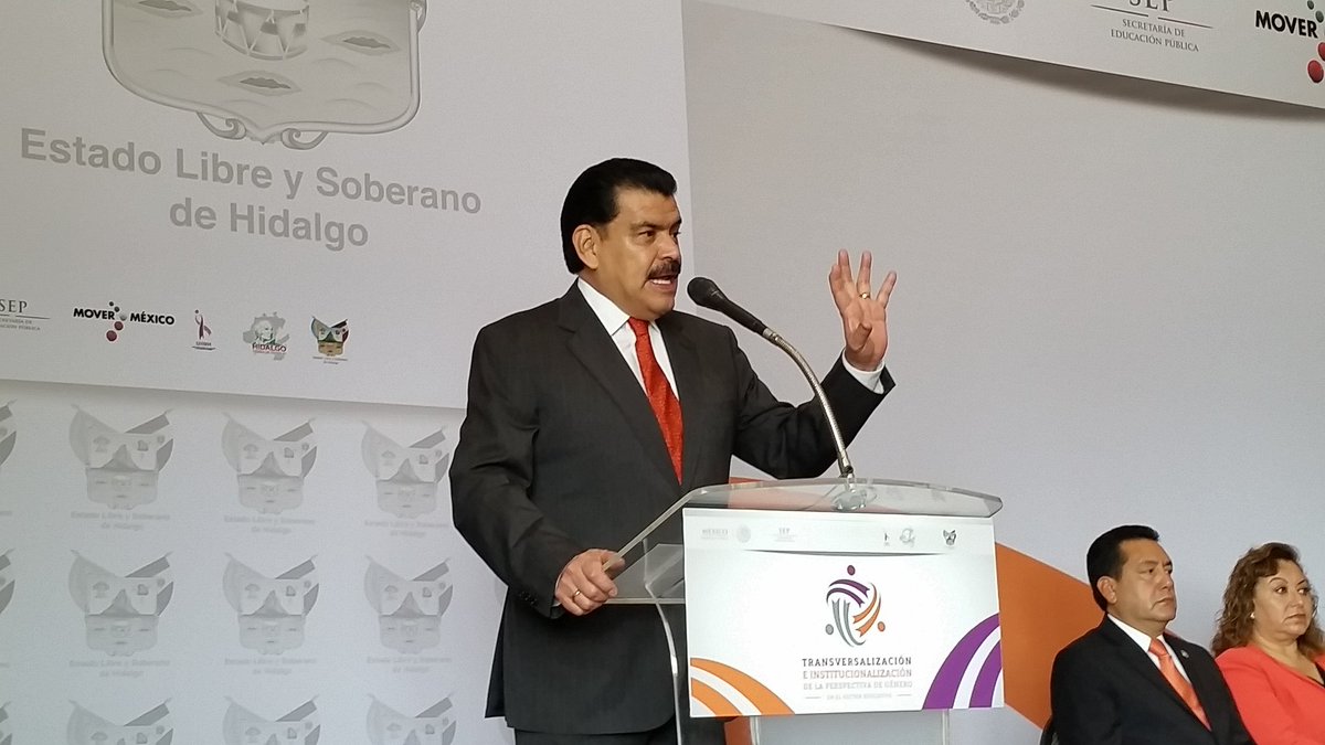 gobiernohidalgo's tweet photo. Hemos enfrentado a hombres que por usos y costumbres obstaculizaban atención médica de mujeres: @Paco_Olvera https://t.co/Y7RUbuGVsl