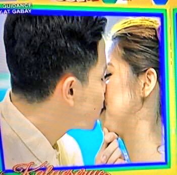 YoungNidora_'s tweet photo. Uso pa ba ang move on after this ADN?
Tell me!

#ALDUBUnangHalik https://t.co/HJI5Pzd4I3
