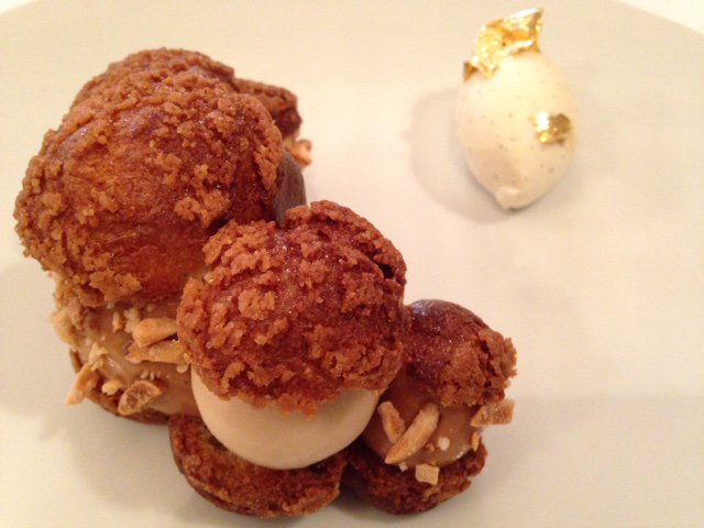 Foie gras et artichaut, ris de veau et risotto de céleri, Paris-brest. Excellent repas à La Mère Brazier, 2* à #Lyon