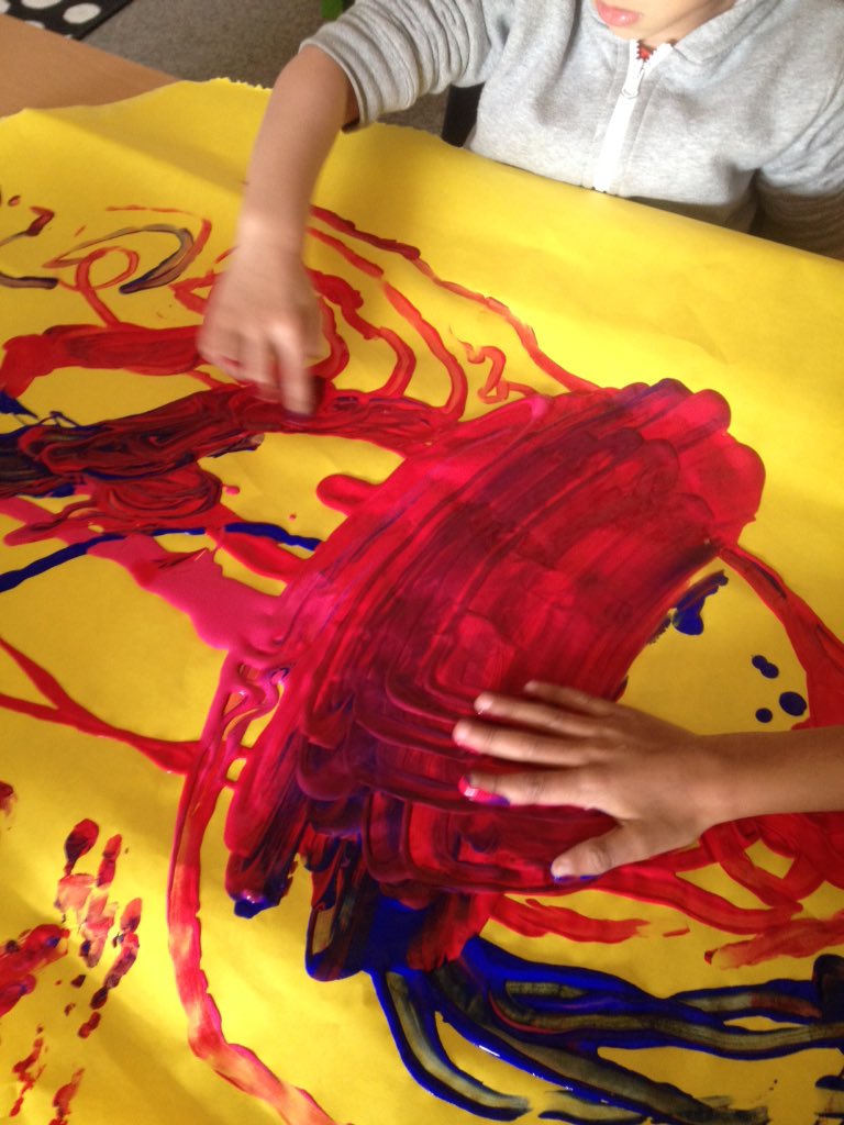 tracyacramer's tweet photo. An afternoon of finger painting and @joshgroban #loud #messy #reallymessy #kinderchat #fun https://t.co/UAcDwGbYm9